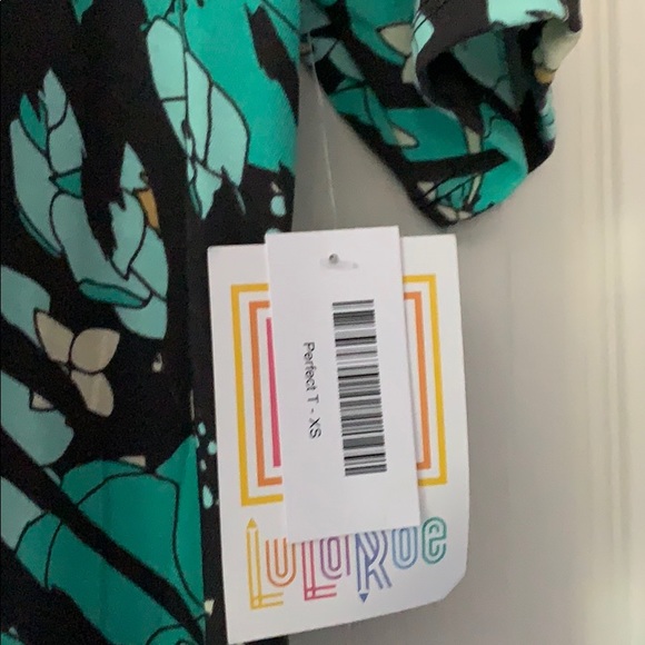 LulaRoe XS Perfect T. - Picture 3 of 4